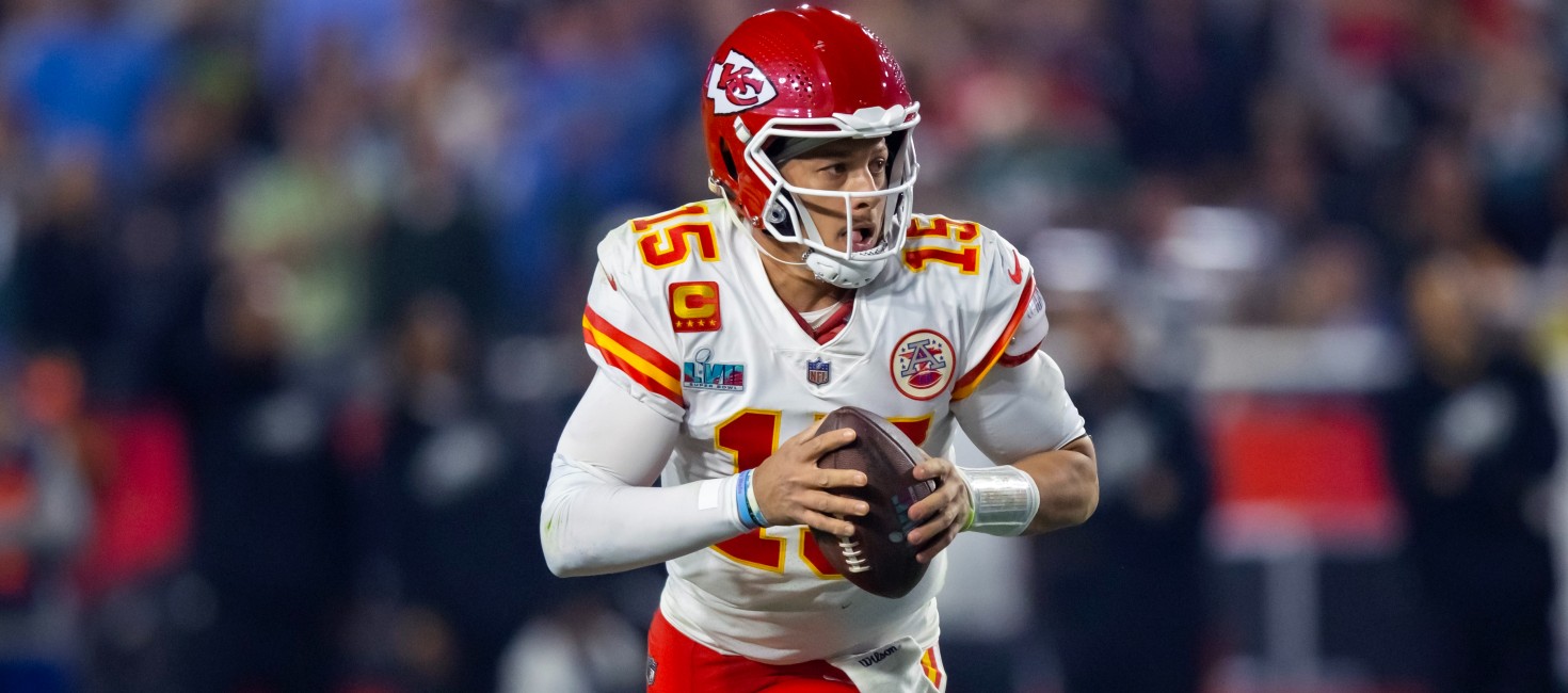 NFL Sunday Night Football Player Prop Bet Odds & Picks: Chiefs vs